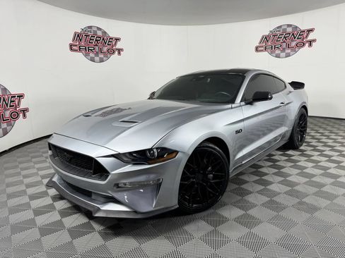 Used 2022 Ford Mustang GT w/ Equipment Group 301A RWD image 1