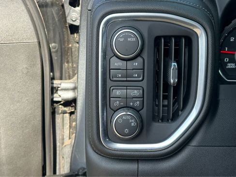 Used 2022 Chevrolet Silverado 1500 LT Trail Boss w/ Bed Protection Package image 18