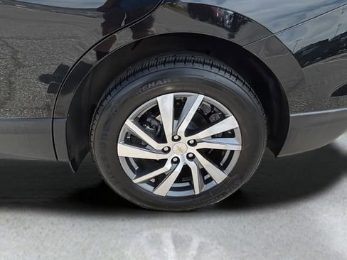 Used 2023 Chevrolet Equinox Premier AWD/4WD image 27