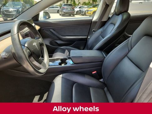 Used 2018 Tesla Model 3 Long Range RWD image 16