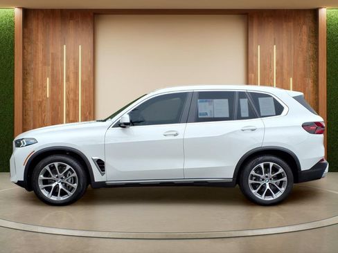 Used 2025 BMW X5 xDrive40i w/ Premium Package AWD/4WD image 31