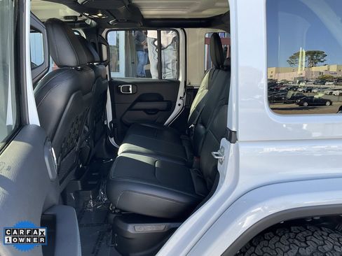 Used 2023 Jeep Wrangler Unlimited Rubicon 4xe w/ Steel Bumper Group image 7