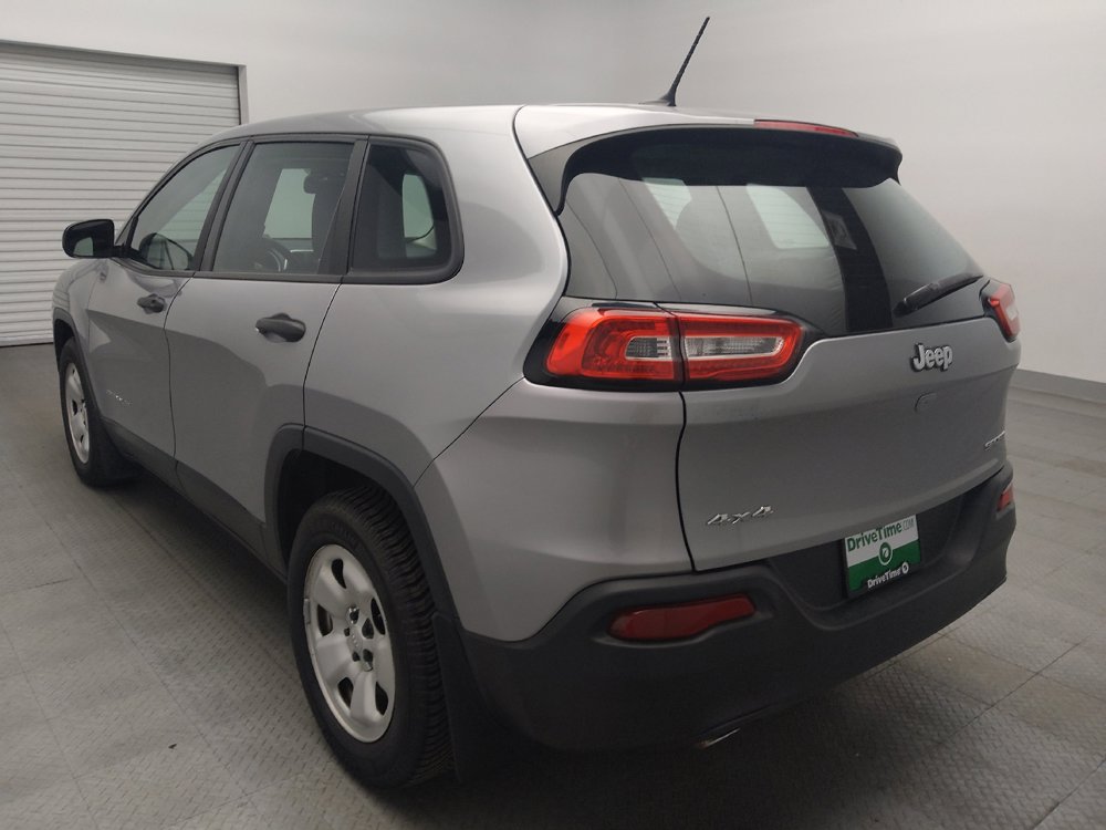 Used 2014 Jeep Cherokee Sport w/ Cold Weather Group AWD/4WD image 5