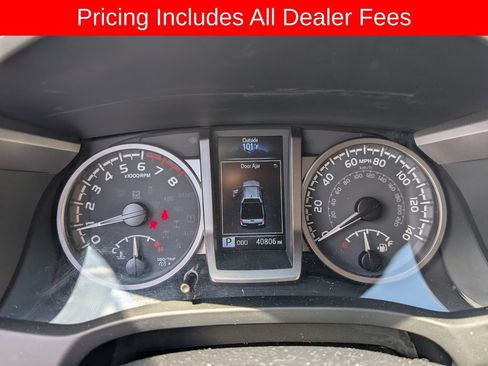 Used 2023 Toyota Tacoma SR5 w/ Technology Package AWD/4WD image 15