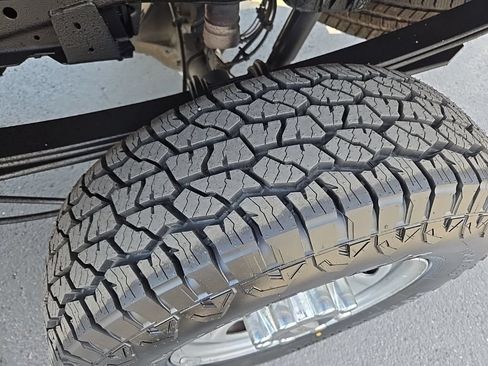 Used 2018 Ford F250 XL w/ Power Equipment Group AWD/4WD image 7