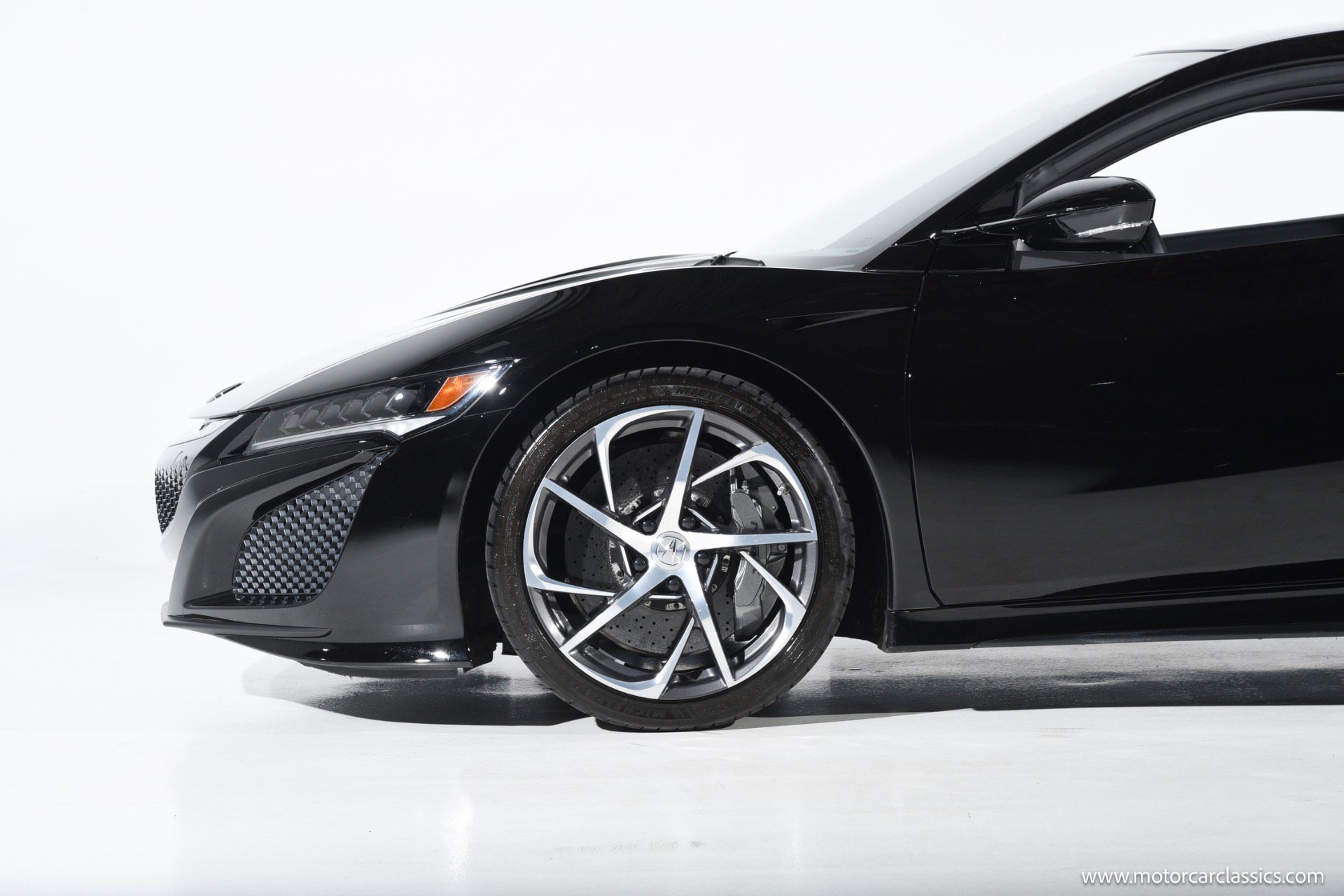 Used 2018 Acura NSX AWD/4WD image 13