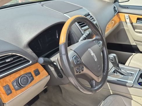 Used 2011 Lincoln MKX AWD w/ Wood Pkg image 10