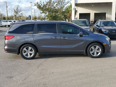 Used 2019 Honda Odyssey EX image 3
