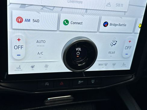 Used 2024 Ford Expedition Limited image 28