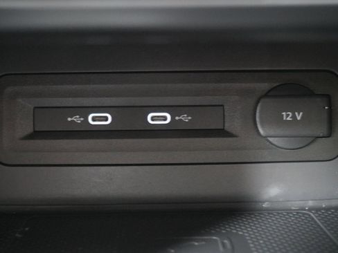 Used 2021 Volkswagen Atlas SE w/ Panoramic Sunroof Package image 22