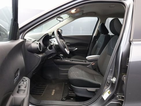 Certified 2024 Nissan Kicks SV image 11