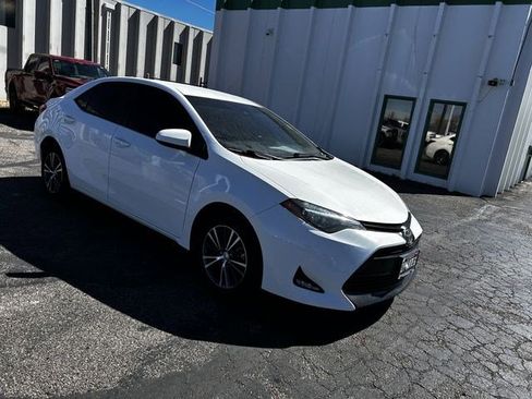Used 2019 Toyota Corolla LE w/ LE Premium Package image 7