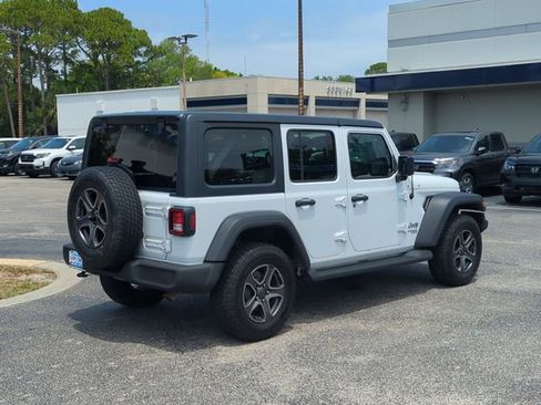 Used 2018 Jeep Wrangler Unlimited Sport S AWD/4WD image 4