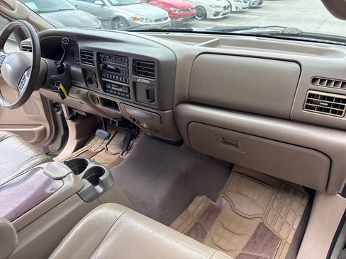Used 2004 Ford Excursion Limited AWD/4WD image 22