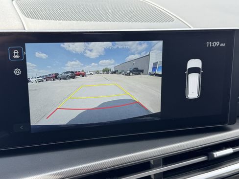Used 2026 Hyundai Santa Fe SEL FWD image 19