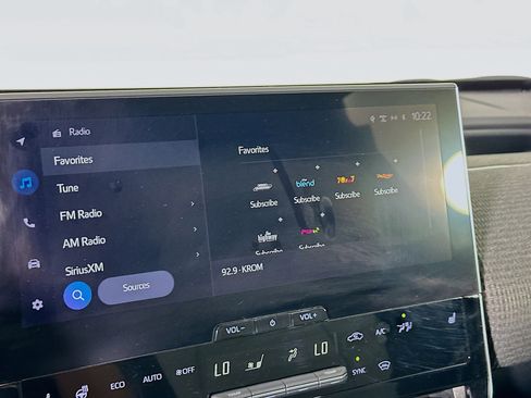 Used 2023 Subaru Solterra AWD image 21