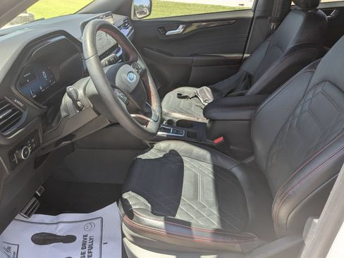 Used 2023 Ford Escape ST-Line Elite w/ Premium Technology Package AWD/4WD image 13