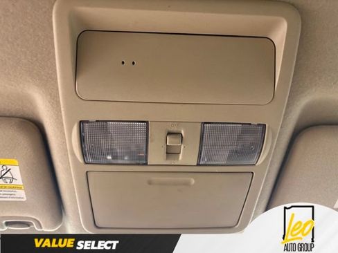 Used 2016 Nissan Frontier SV w/ SV Value Truck Package AWD/4WD image 17