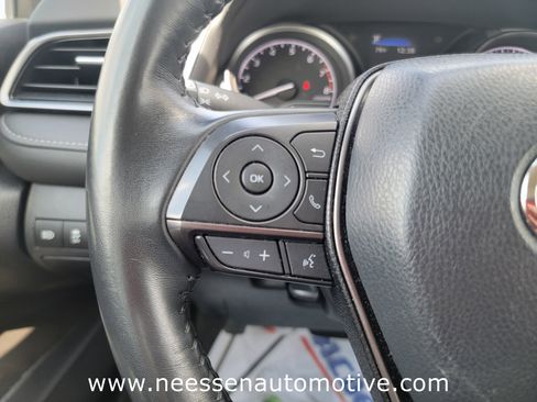 Used 2024 Toyota Camry SE FWD image 19