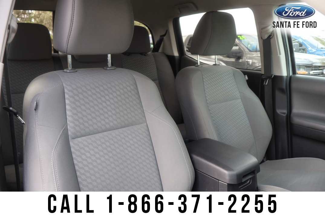 Used 2023 Toyota Tacoma SR5 RWD image 27