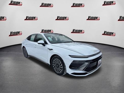 Used 2025 Hyundai Sonata Limited image 3