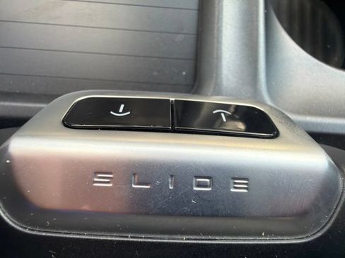 Used 2025 Ford Expedition Max Active AWD/4WD image 48