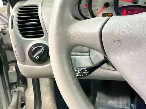 Used 2004 Porsche 911 Carrera image 33