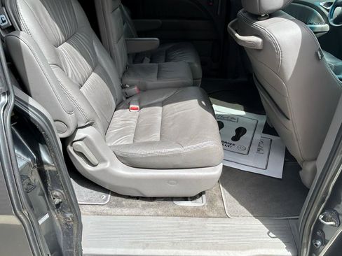 Used 2010 Honda Odyssey EX-L image 11