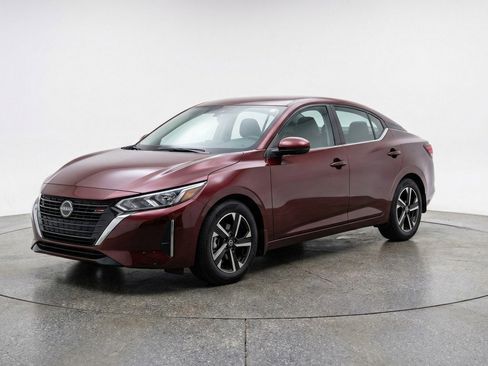 Used 2025 Nissan Sentra SV FWD image 3