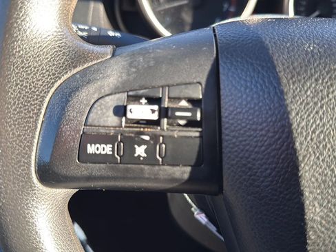 Used 2014 MAZDA MAZDA5 Sport image 12