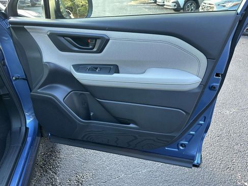 Certified 2025 Subaru Forester Premium w/ Convenience Package #2 image 8