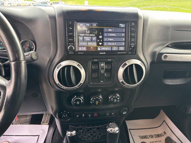 Used 2014 Jeep Wrangler Unlimited Sahara w/ Max Tow Package AWD/4WD image 22