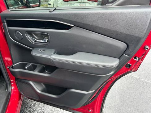 Used 2023 Honda Pilot Touring image 22