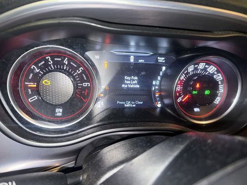 Used 2022 Dodge Challenger GT image 8