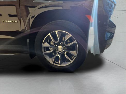 Used 2023 Chevrolet Tahoe LT w/ LT Signature Package image 2