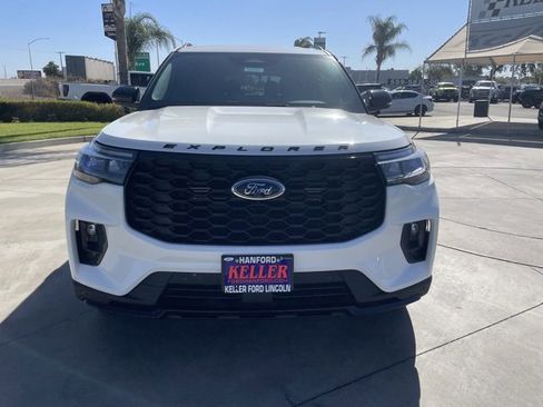 New 2025 Ford Explorer ST-Line w/ Premium Package image 8