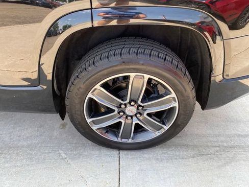 Used 2019 GMC Acadia Denali w/ Technology Package AWD/4WD image 14