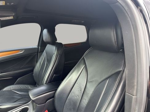 Used 2017 Lincoln MKC Reserve image 26