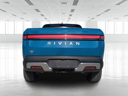 Used 2023 Rivian R1T Adventure image 5