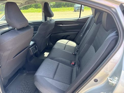 Used 2025 Toyota Camry LE w/ Convenience Package image 13