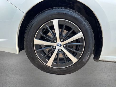 Used 2022 Subaru Impreza 2.0i Premium image 11