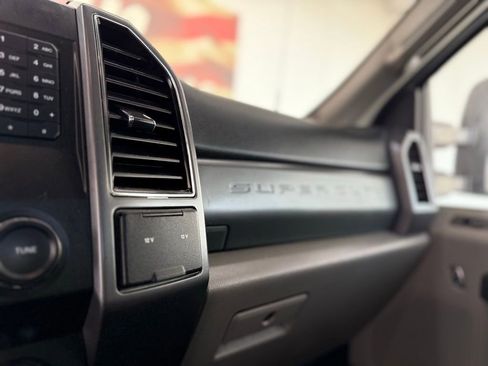 Used 2019 Ford F350 XLT image 30