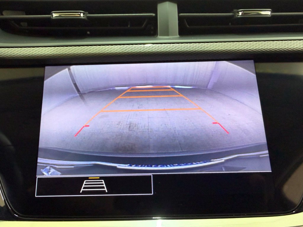 Used 2023 Buick Encore GX Select FWD image 25