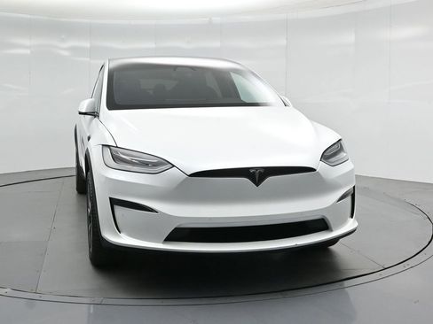 Used 2022 Tesla Model X image 48