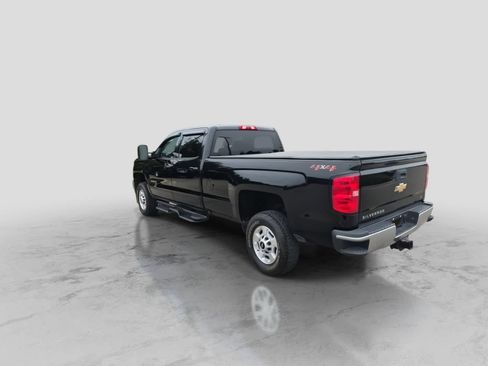 Used 2018 Chevrolet Silverado 2500 LT AWD/4WD image 6