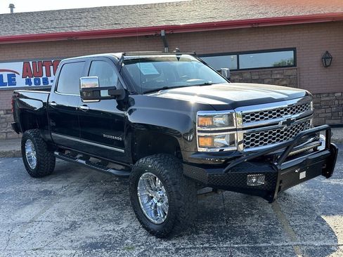 Used 2015 Chevrolet Silverado 1500 LTZ AWD/4WD image 3