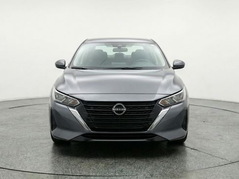 Used 2025 Nissan Sentra SV image 2