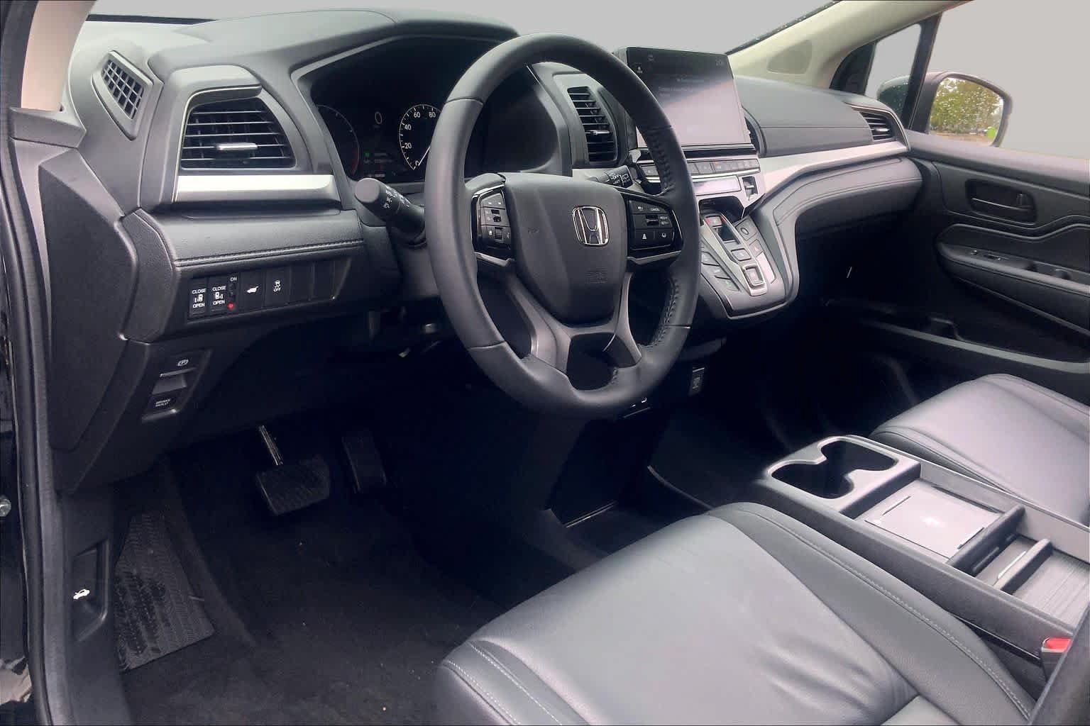 Used 2026 Honda Odyssey EX-L image 17
