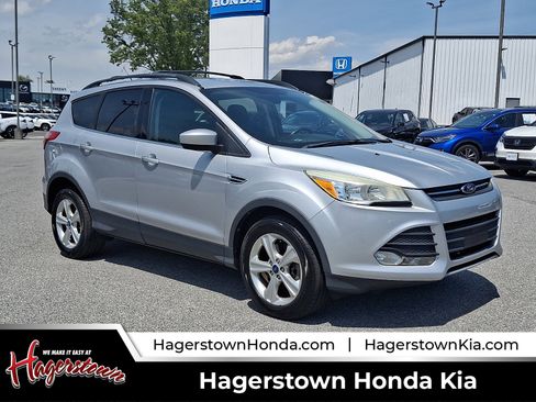 Used 2013 Ford Escape SE AWD/4WD image 1