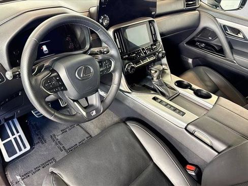 Used 2024 Lexus LX 600 F Sport AWD/4WD image 9